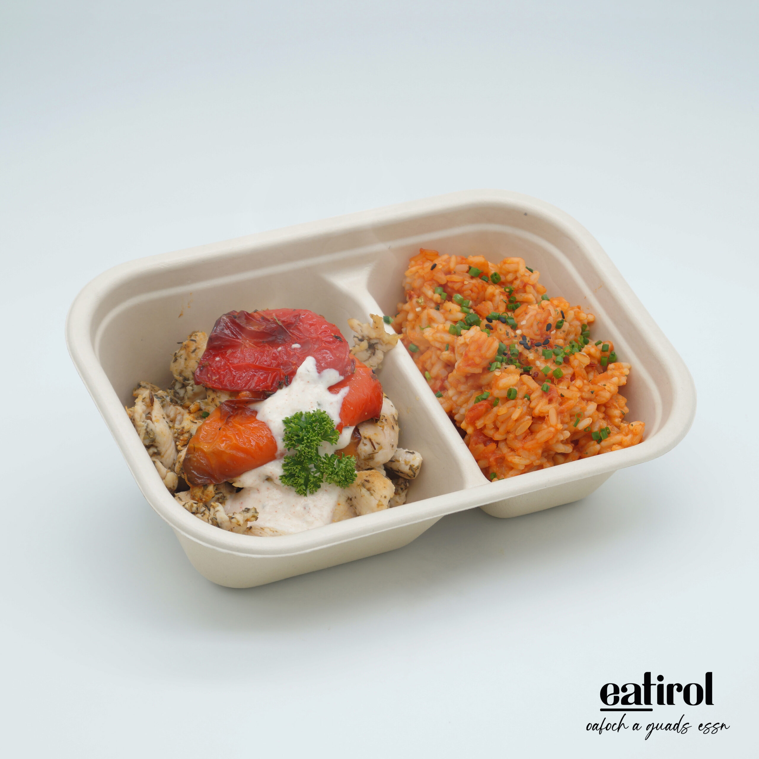 Puten Gyros mit Tomatenreis und gegrillter Paprika dazu Joghurt Dip – Bild 1