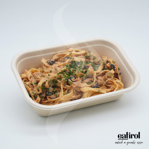 Tagliatelle mit Thunfisch und Oliven