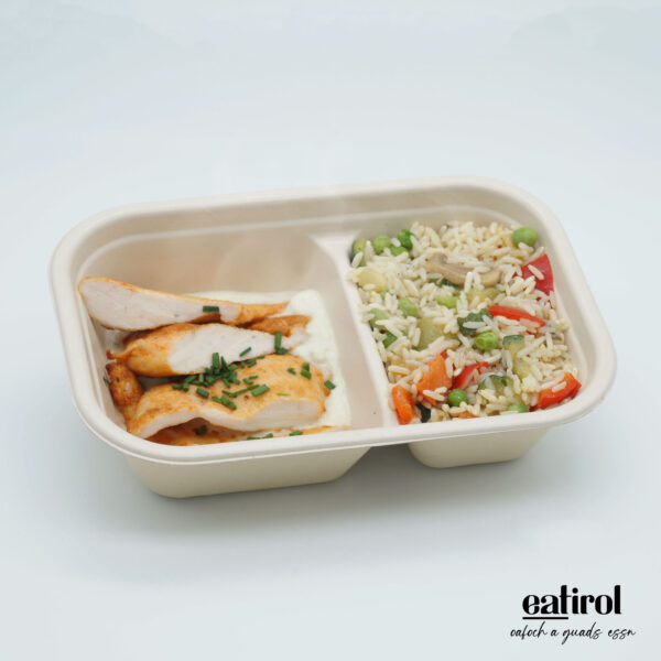 Gegrilltes Natur Schnitzel vom Huhn auf Gorgonzola Sauce mit Gemüse Reis